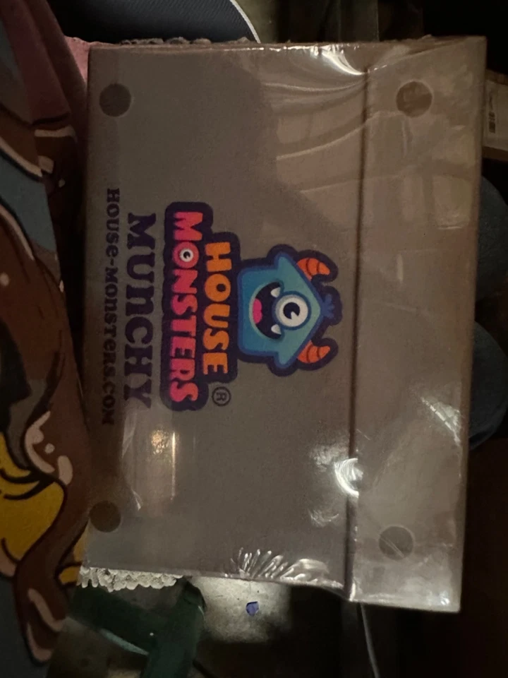 House Monsters 2021 Munchy 1st Edition Plush - Image 4 of 4