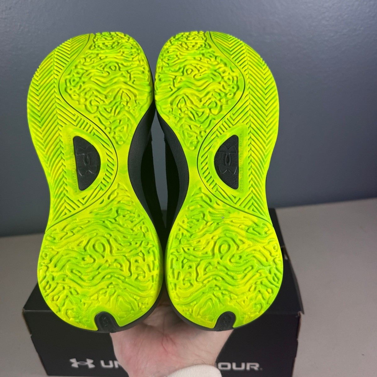 Under‎ Armour Lockdown 7 Basketball Shoes Mens 10 Black Lime 3028512-006 New Under Armour UA Lockdown 7 Mens 12 Basketball Shoes Black  main image 2