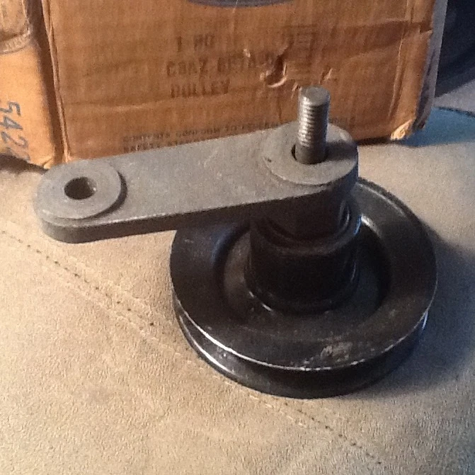 NOS FORD AIRE ACONDICIONADO POLEA LOCA FIJA 1965 1969 240 ci 6 cilindros Foto 3 de 4