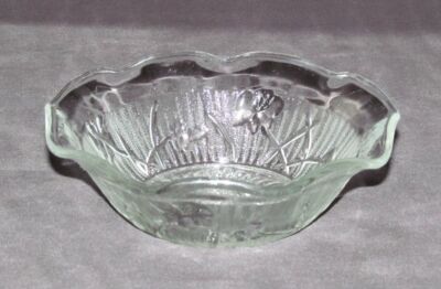 Jeannette Glass IRIS AND HERRINGBONE Crystal Small Ruffled Sauce Bowl