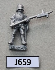GW 1987 Empire Bretonnian Knight Fighter Billman with Halberd - (J659)  Metal