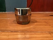 Est e Lauder Revitalizing Supreme