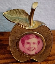 MCM Ted Arnold Solid Brass Apple Mini Photo Desk Picture Frame Paperweight Vtg
