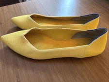 Women’s ROTHY’S Yellow Pointed Toe Flats Shoes Size 11