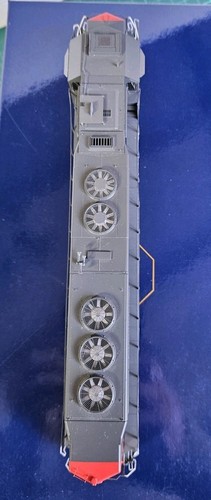 Athearn Genesis G63579 HO Southern Pacific SD40M-2 8695 DCC Tsunami Sound Fitted - Picture 5 of 8