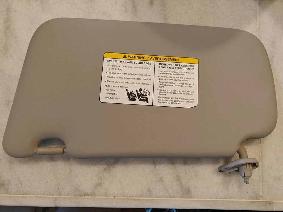 Parasol delantero derecho Nissan Leaf 11-17 OEM Foto 3 de 3