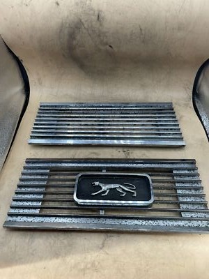 1969 Mercury Cougar Abdeckung Scheinwerfer Headlight Door XR7 Pair C9WB-13A139 u