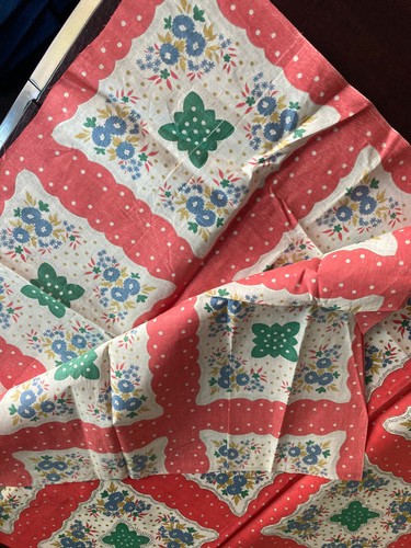 Tessuto floreale vintage - stampa a blocchi rosso, verde e blu | 29" W | due lunghezze - Foto 4 di 4