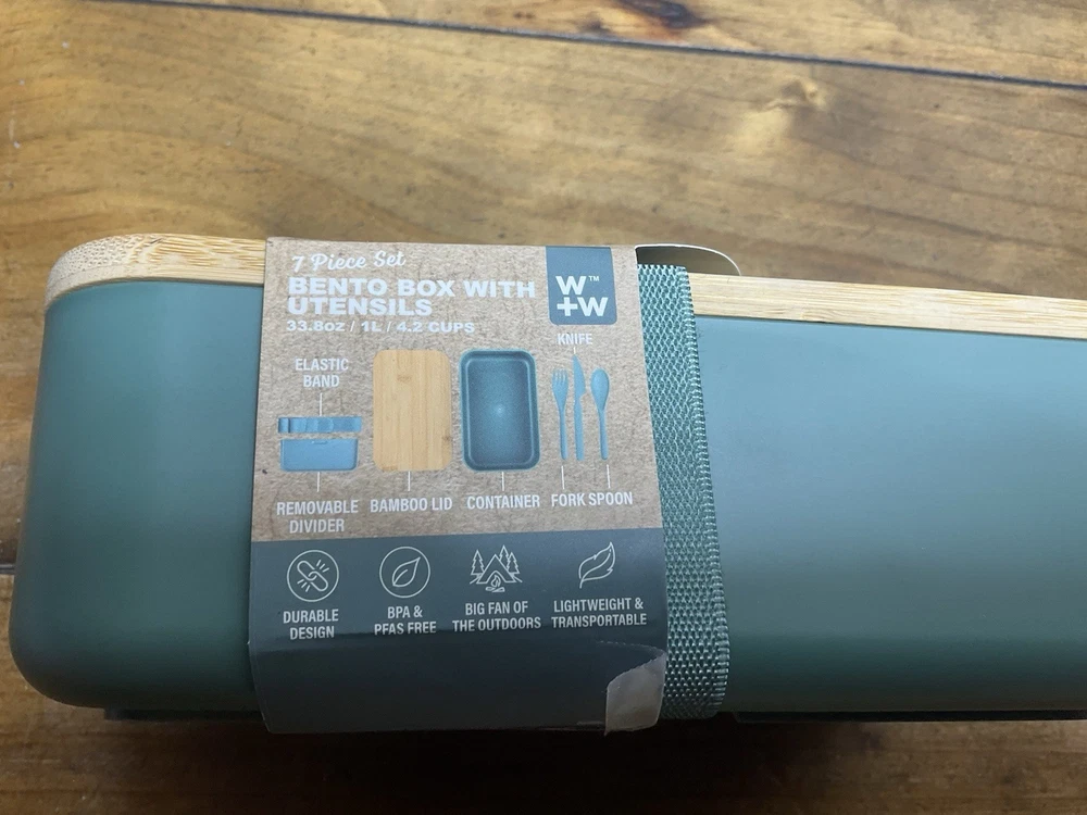 Bento Box 7 Piece Set with Utensils in Green Bamboo Lunchbox