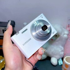 Samsung MV900f 16.0 MP 5xOptical Zoom Flip-out Vlog Camera 85-95 new - WHITE