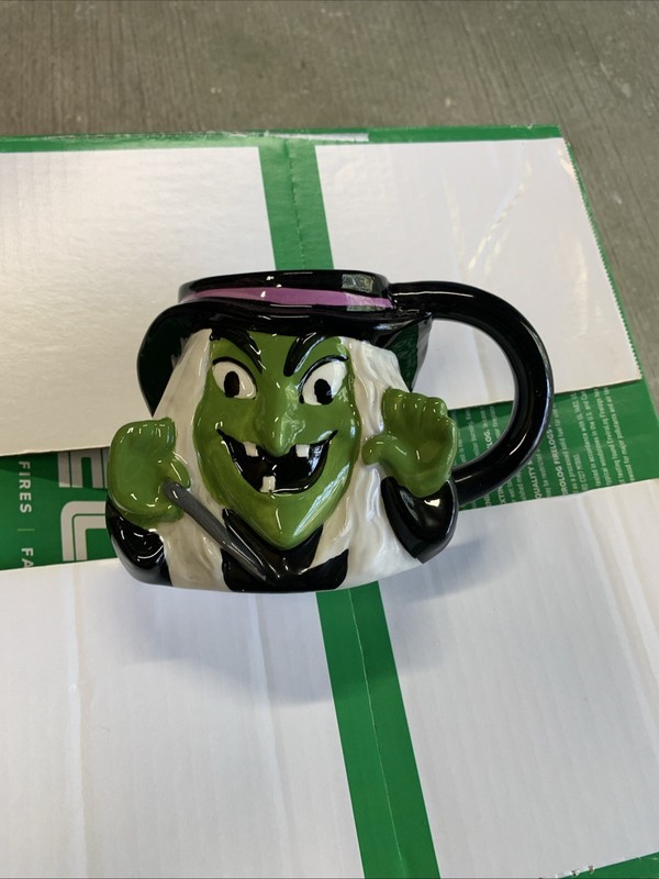 NWT Witch Figural Halloween Mug 8 Oz Hyde and Eek Cup