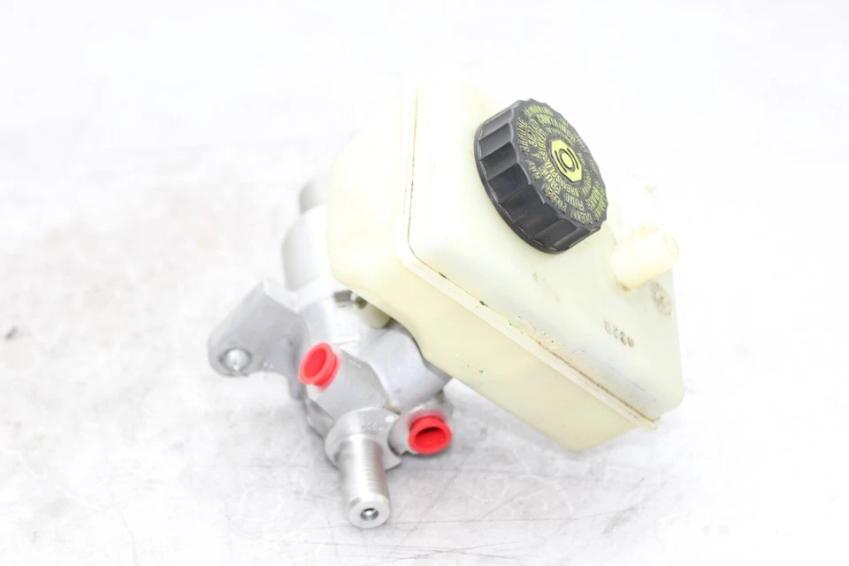 05-06 MERCEDES-BENZ CL65 AMG cilindro maestro depósito de líquido de frenos F609 Foto 3 de 4