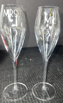 LUIGI BORMIOLI  SET OF 2  PRESTIGE CRYSTAL CHAMPAGNE FLUTES Engraved Mr. & Mrs