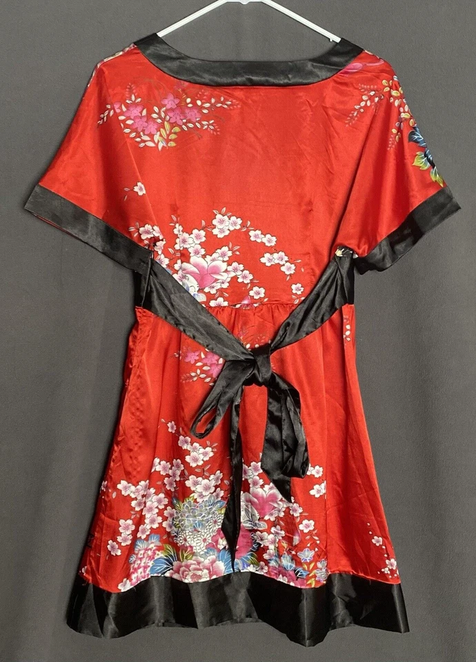 Camisa Forever Twenty One para mujer mediana roja estilo kimono cremallera lateral cinturón incorporado Foto 4 de 4