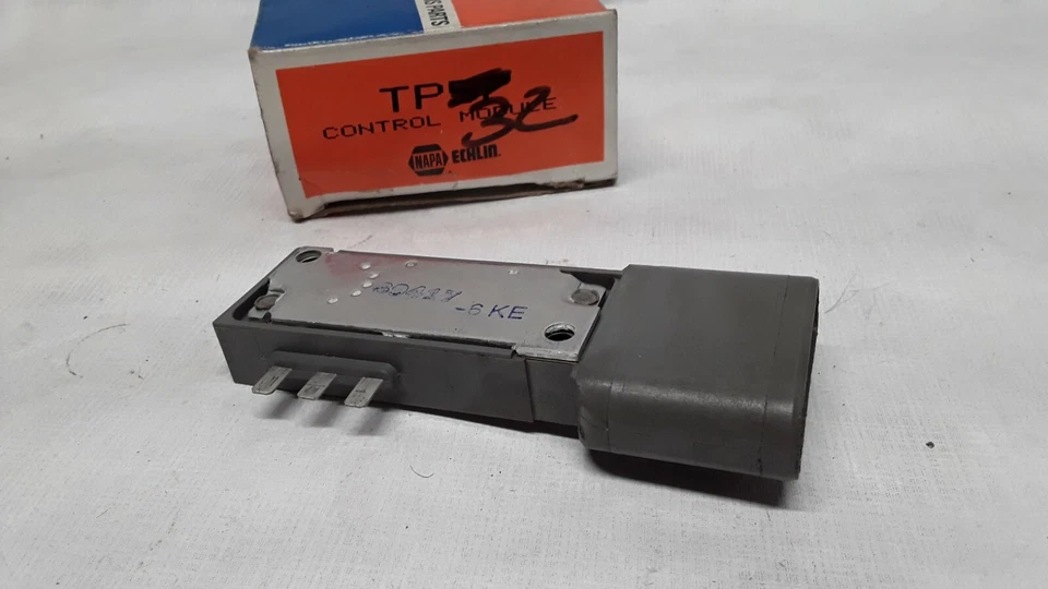 Módulo de control de encendido NAPA TP 57 REFERENCIA CRUZADA Delphi DS10054 Ford Mercury Foto 2 de 4