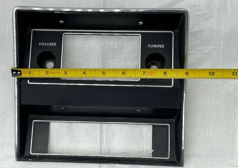 1971-1973 Mustang Radio Dash Bezel Mercury Cougar Interior Trim Faceplate Foto 3 de 4