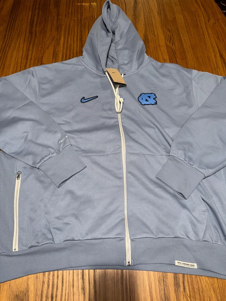 Men’s 3XL Nike UNC Tar Heels Sideline Player Dri-Fit Jogging Set Hoodie / Pants - Image 2 of 4
