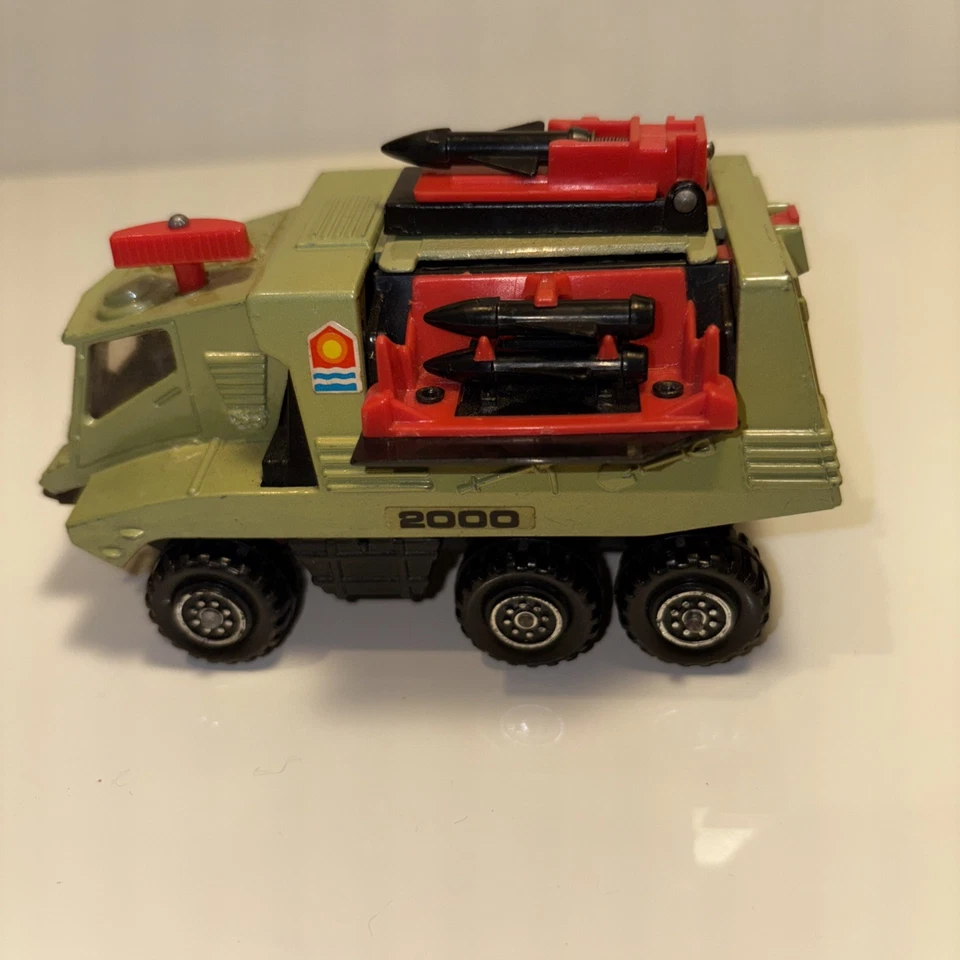 ORIGINAL Matchbox - Battle Kings - K-111 - Missile Launcher - Green Color - Image 4 of 4