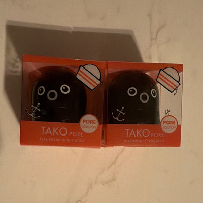 TONYMOLY Takopore Blackhead Scrub Stick, Charcoal Exfoliating Face Stick