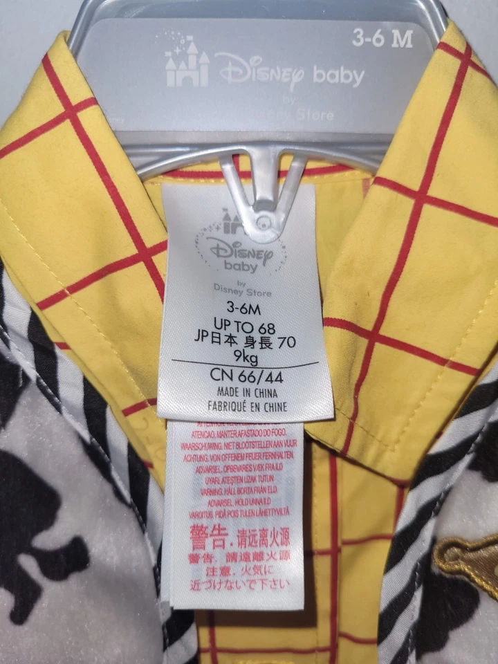 Conjunto de Disfraz de Vaquero Sheriff Woody con Sombrero y Chaleco. Tallas 3-6 meses. Nuevo con etiquetas Foto 4 de 4