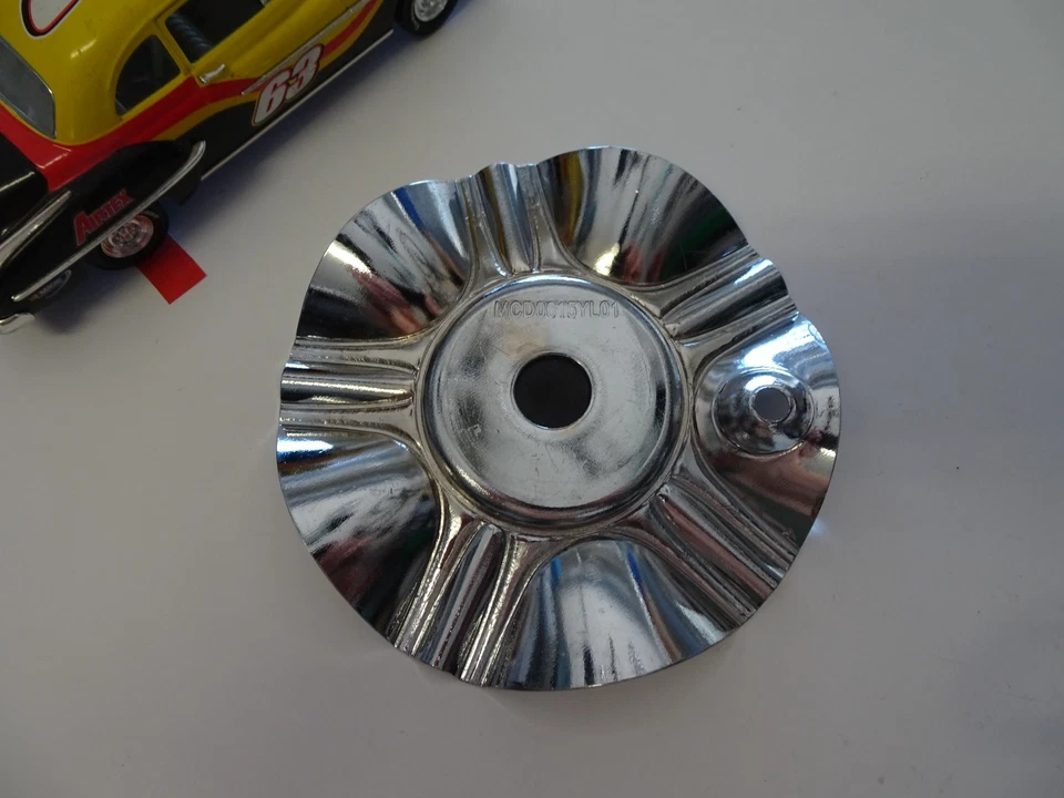 Tapa central de rueda Falken cromada personalizada # MCD0615YL01 Foto 3 de 3