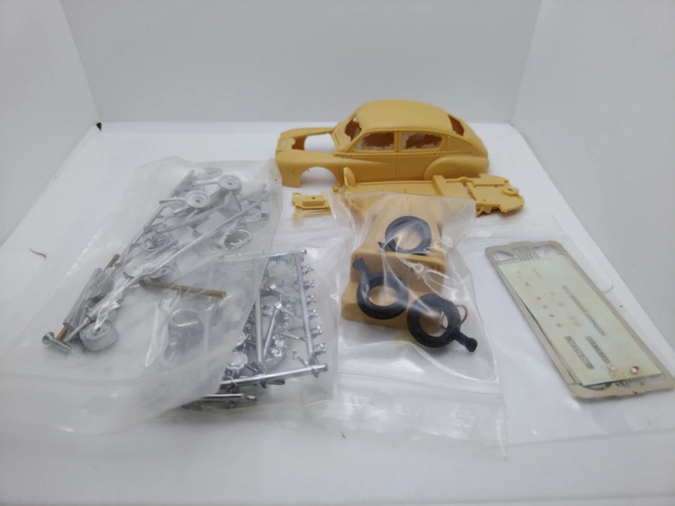 Kit de resina modelo coche 1/43 CCC Hotchkiss Gregoire Berline 1952. ¡Muy raro!  Foto 2 de 4