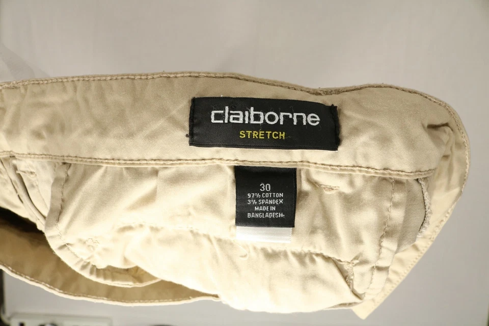 Pantalones Cortos Para Hombre Claiborne Beige Caqui Elastizados 30W Usados en Excelente Condición Foto 3 de 4