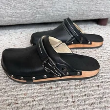 Earth Kalso Shanti Black Leather Clogs