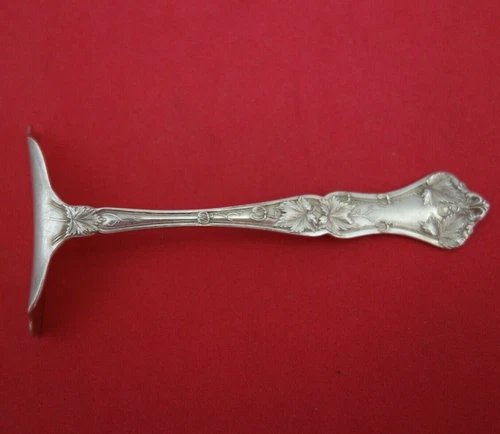 Edgewood by International Sterling Silver Baby Food Pusher Bent Original 4 1/2"