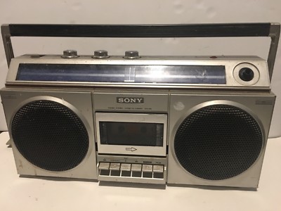 VINTAGE SONY AMS AUTOMATIC MUSIC SENSOR FM/FM STEREO CASSETTE