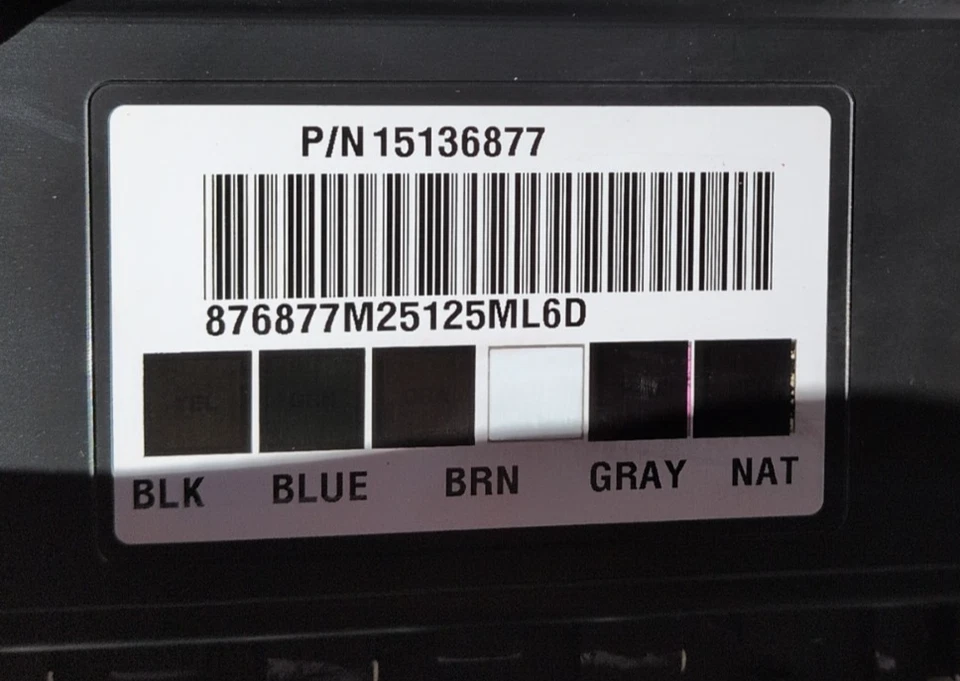 03-07 Chevy Suburban1500 BCM Body Control Module 15136877 - Image 4 of 4
