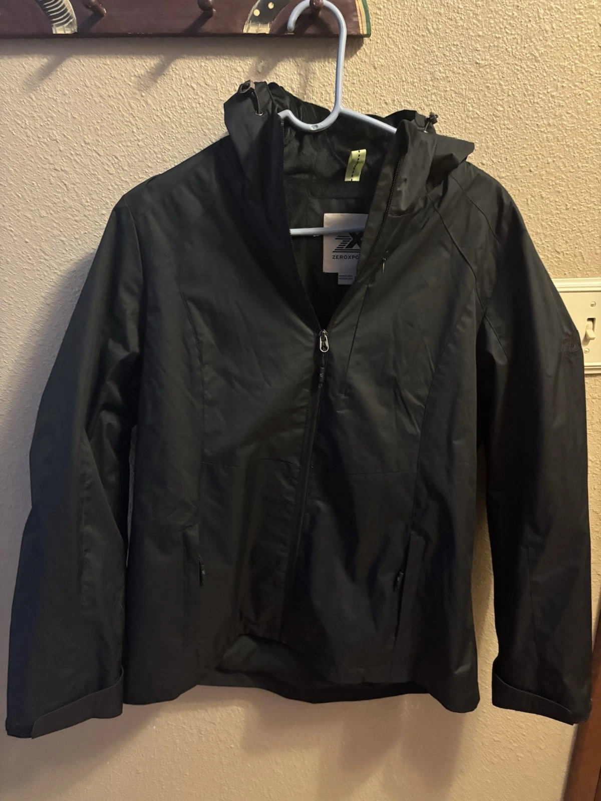 ZeroXposur Black Ski Jacket Hooded Zip Mid-Length Size L Unisex Winter
