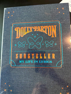 Dolly Parton Songteller: My Life in Lyrics SIGNED Illustrated Hardcover