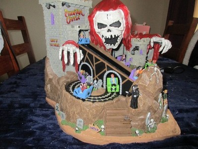 Lemax Spooky Town The Phantom Castle Animated Scary Roller Coaster Ex Display