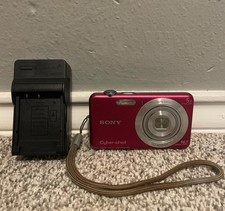 Sony Cyber-shot DSC-W710 Compact Digital Camera 16.1MP Pink 5X Zoom LCD Charger