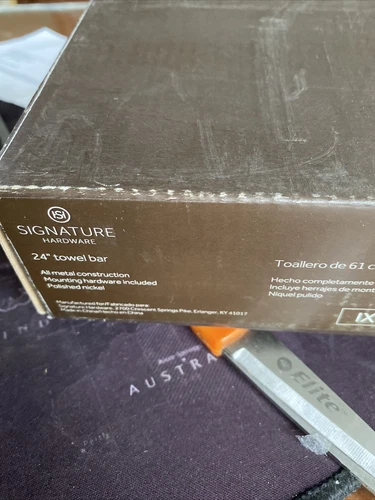 Signature Hardware SHVL24TBPN, Vilamonte 24" Towel Bar in Polished Nickel - Picture 5 of 6