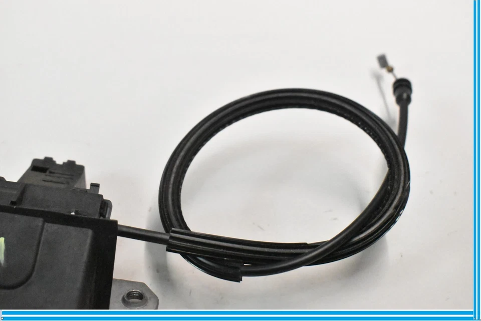 Conjunto de actuador de bloqueo de pestillo de maletero trasero Jaguar XK XKR X150 2007-2009 FABRICANTE DE EQUIPOS ORIGINALES Foto 2 de 4