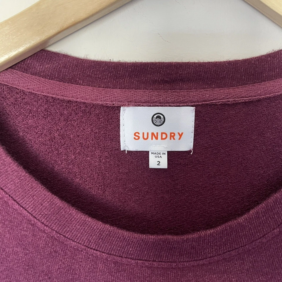Sudadera Pullover Sundry Star Talla 2 (M) en Color Borgoña Vino Cuello Redondo Tejida Foto 3 de 4
