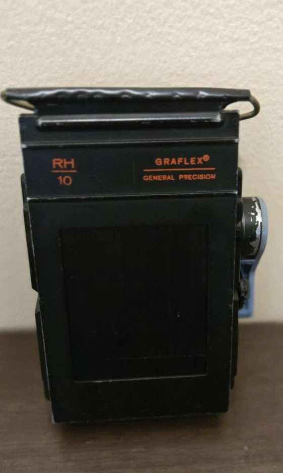 Graflex RH-10 120 Roll Film Back Blue Advance Lever - Vintage -  Pre-Owned - Image 2 of 4