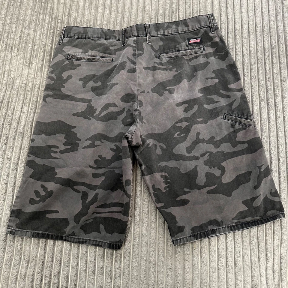 Pantalones Cortos Dickies Para Hombre 38 Verde Camuflaje Frente Plano Grunge Patinador Informal Y2K Foto 2 de 4