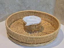 Beige Wicker/Rattan Woven Chip and Dip Basket **BRAND NEW 