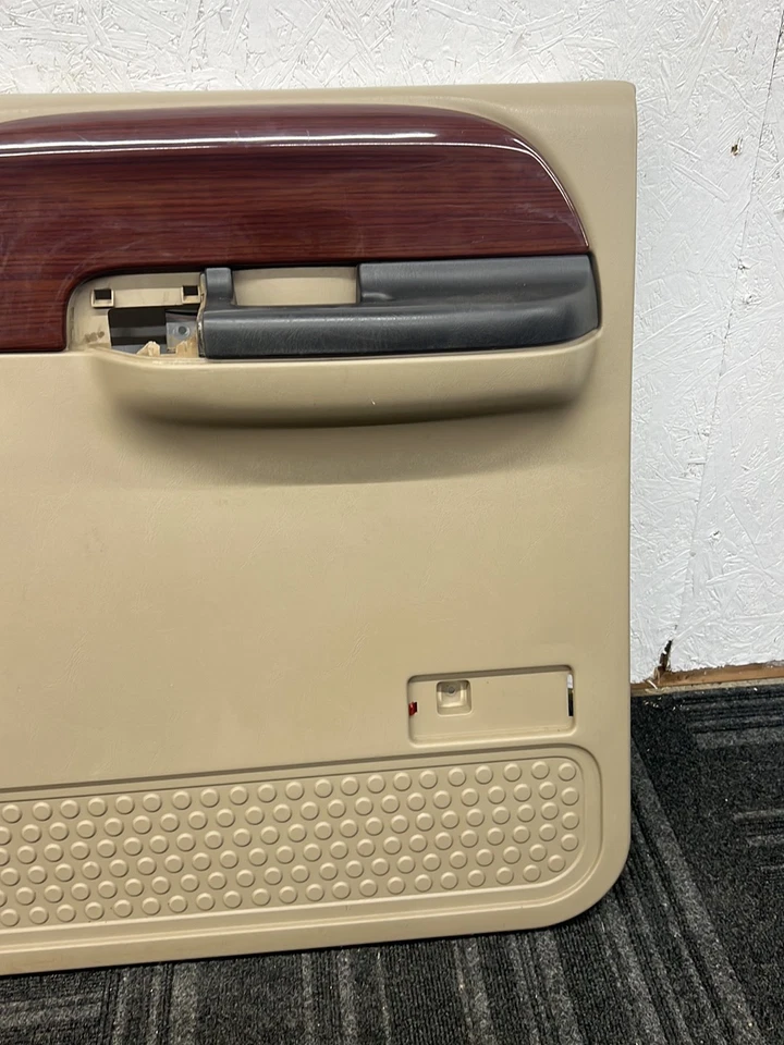 Panel puerta trasera derecha camioneta Ford F-250 2005-2007 Foto 3 de 4