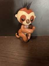Wow Wee Fingerlings Baby Sloth toy 4.5 inch Works Great
