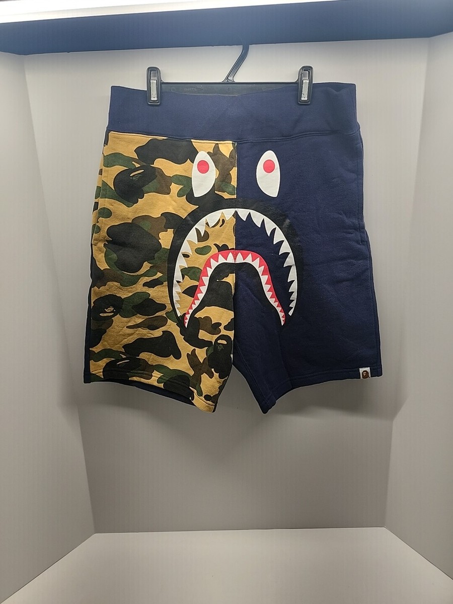 A Bathing Ape Shorts Size M Drawstring World Gone Mad * THEY RUN 