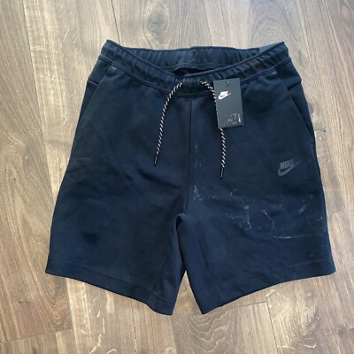 nike standard fit at knee length shorts