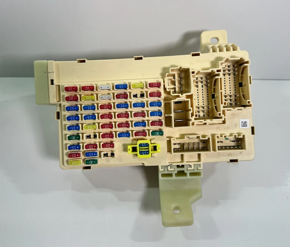 NEW OEM Fuse and Relay Junction Box 919503J100 for Hyundai Veracruz 2006-2012 - Image 2 of 4