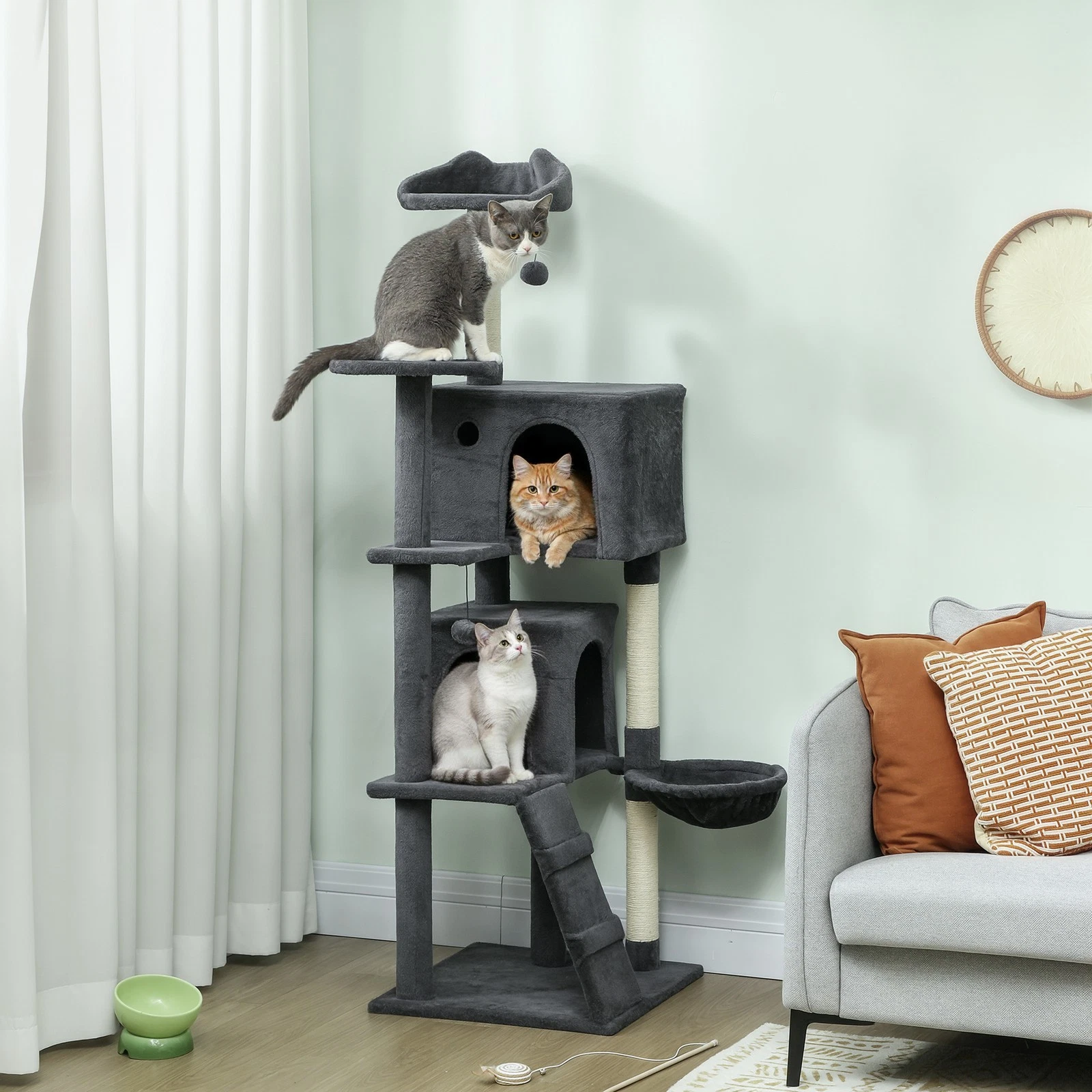 PawHut 160cm Cat Tree Tower with Sisal Scratching Posts, Condos, Refurbished