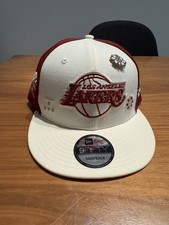 Rare find New Era Los Angeles Lakers Mexico City Snapback Cap Cream Burgundy NBA