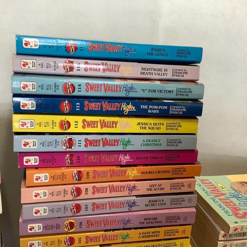 Huge Lot of 101 Sweet Valley High Books Francine Pascal Paperback Super Thriller - Picture 3 of 19
