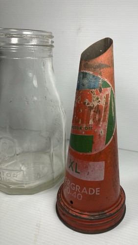 Castrol XL Oil Top And Glass Bottle Vintage Collectable Oil And Petrol - Picture 8 of 24